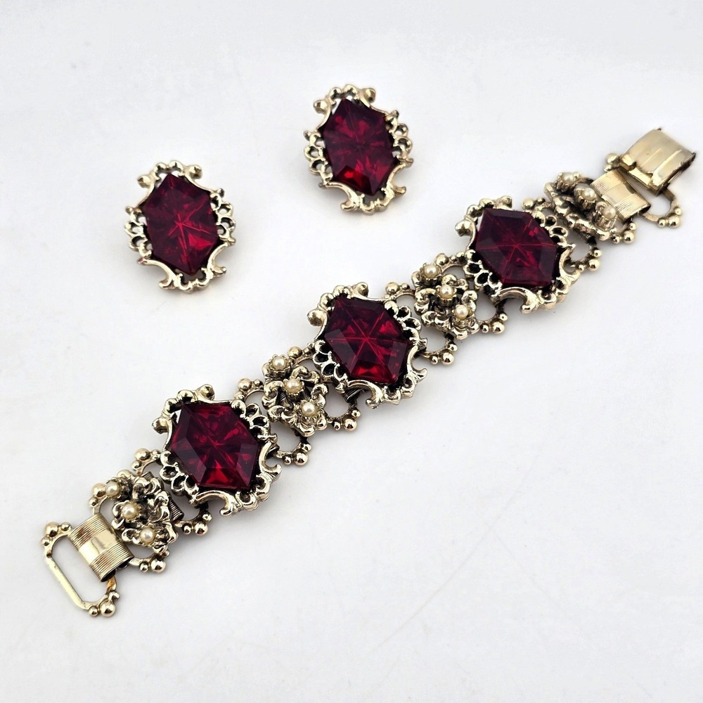 Vintage Art Deco Red Glass Gold Tone Panel Bracelet & Clip On Set